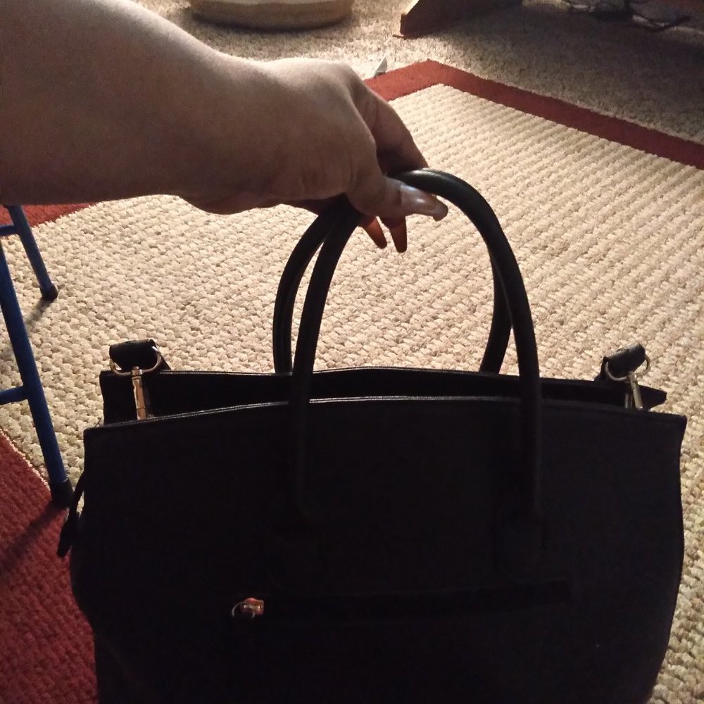 Purse - Picture 2 of 4